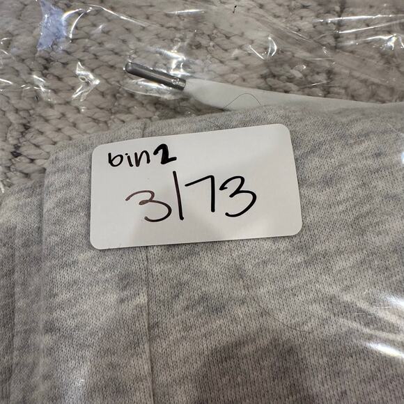 LULULEMON Women's Scuba High-Rise Cropped Jogger Size 10 In Light Grey - Picture 11 of 11